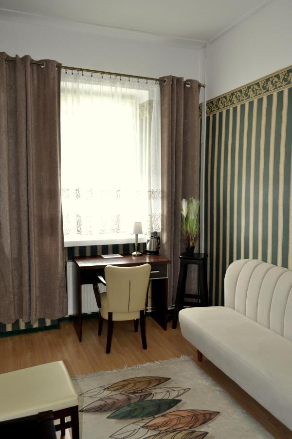 Hotel Piast Nysa Eksteriør billede